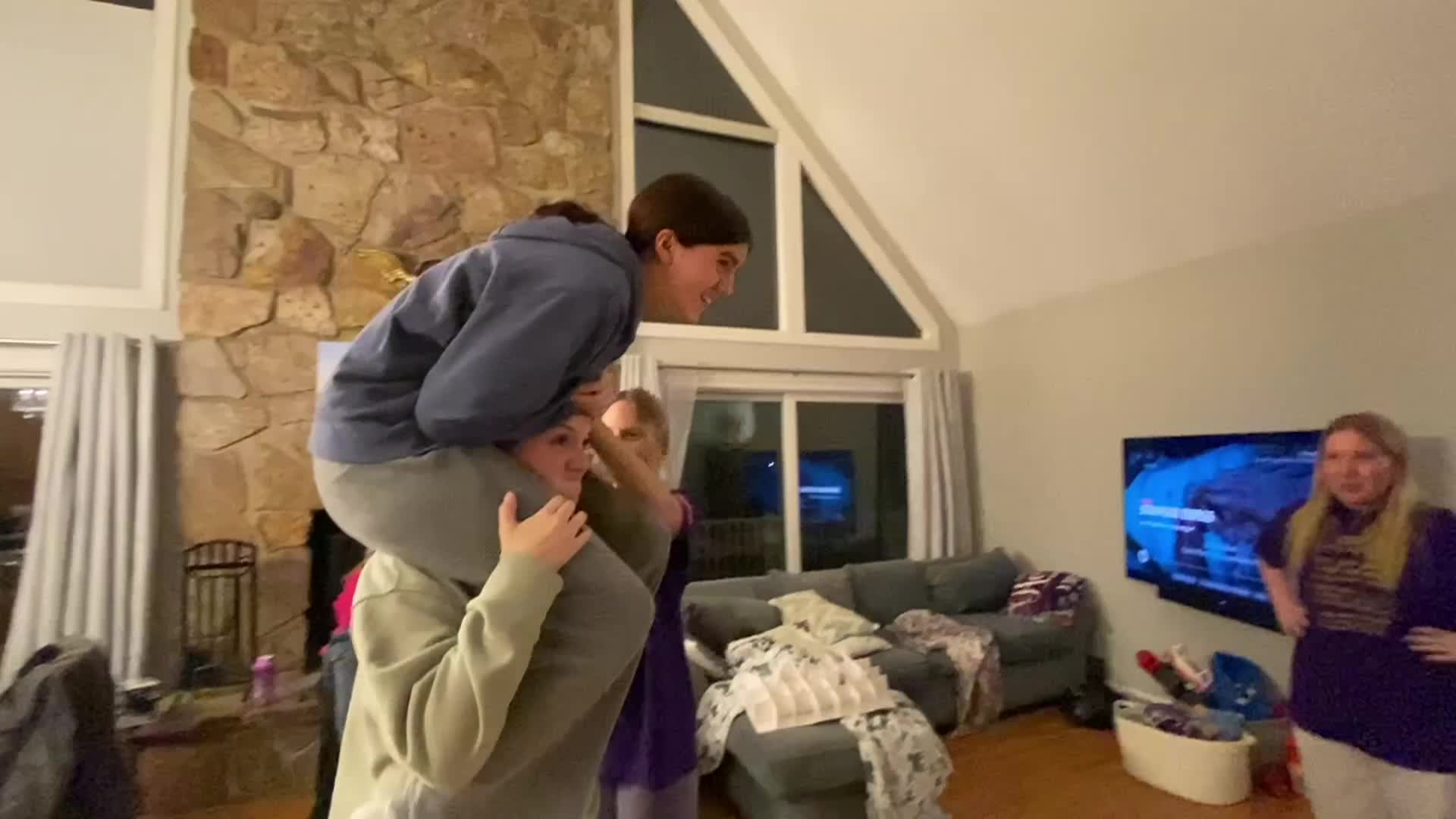 VTV S19 Ep9 (12-19-25) Holiday Special